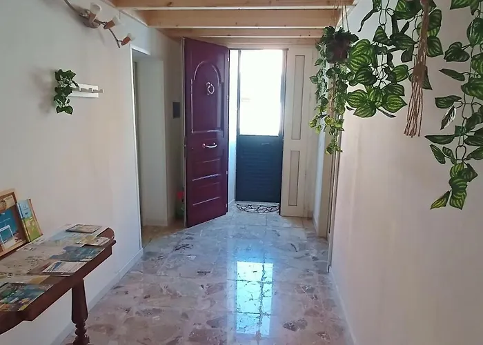 בית נופש Casa Vrani בורגאנייה